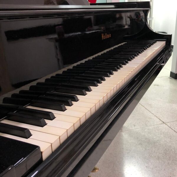 Piano de Cola Baldwin Modelo L – Sonido Profesional y Elegancia - Imagen 7
